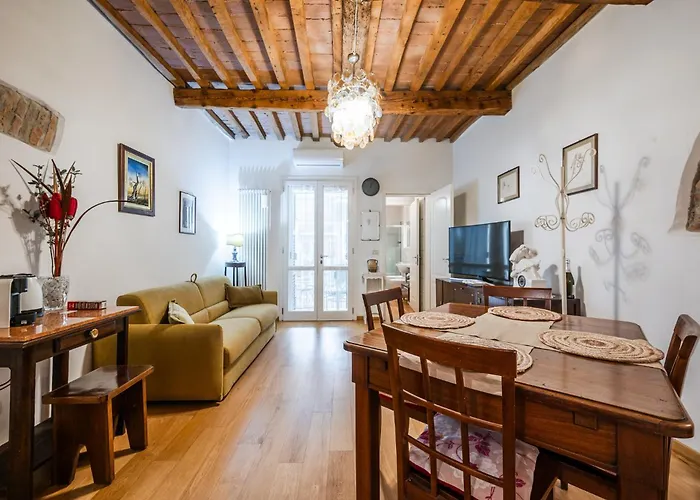 Il Campanile - Free Wifi & Private Parking *